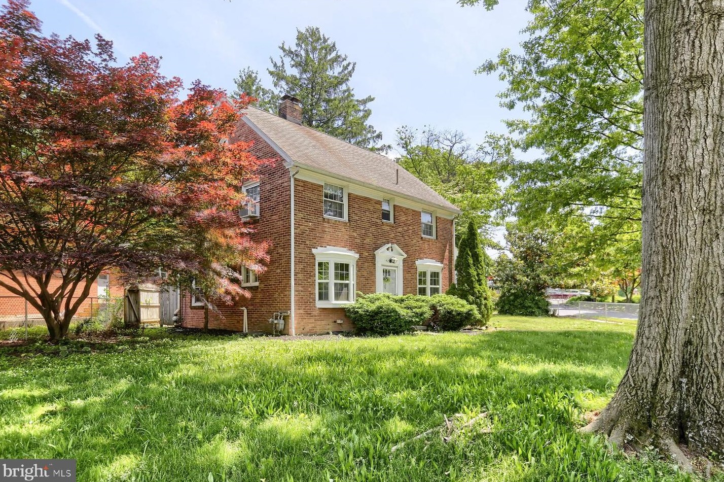 29 38th St, Harrisburg, PA 17109-2502