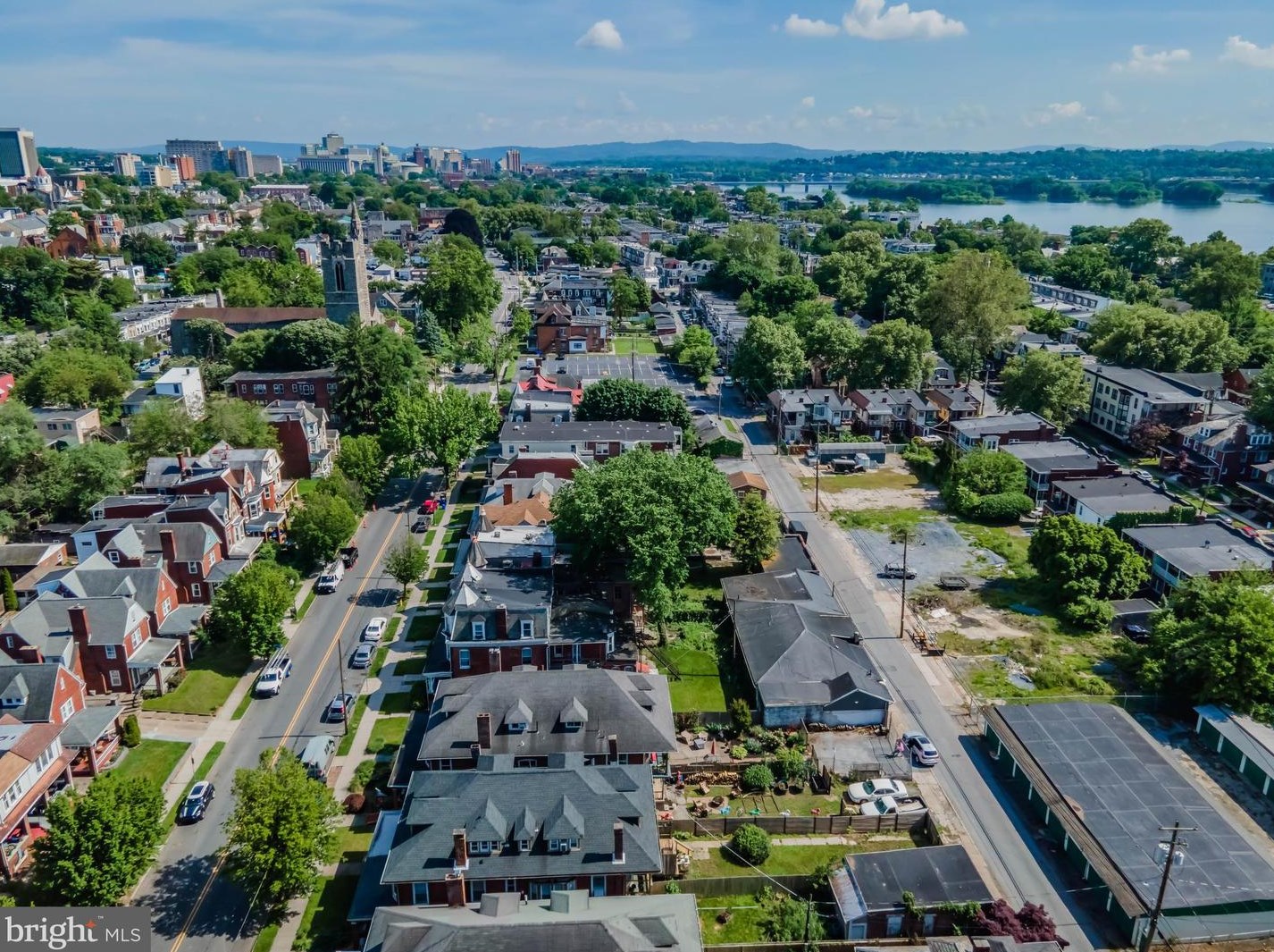 2244 3rd St, Harrisburg PA  17110-1813 exterior