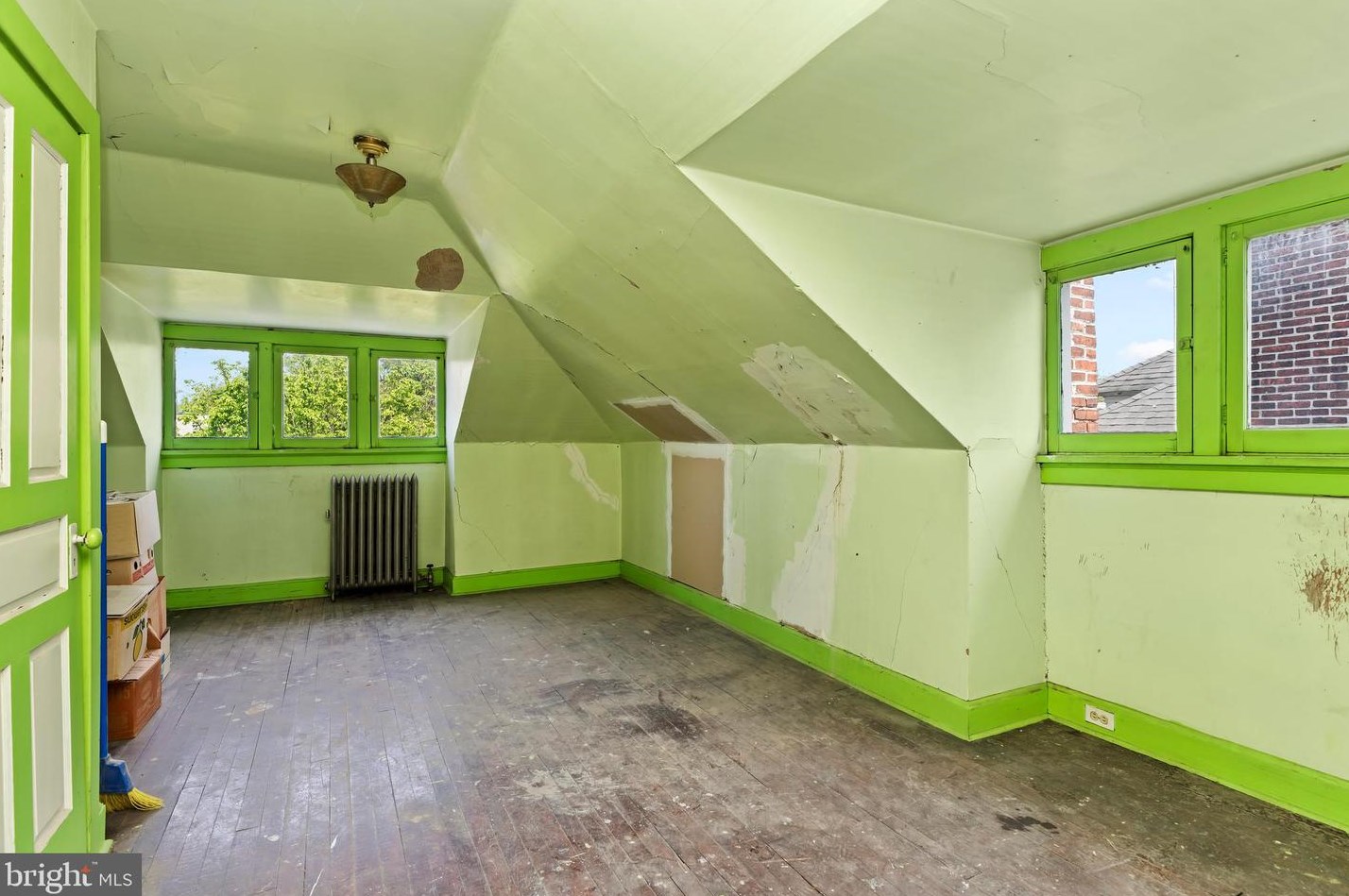 2244 3rd St, Harrisburg PA  17110-1813 exterior