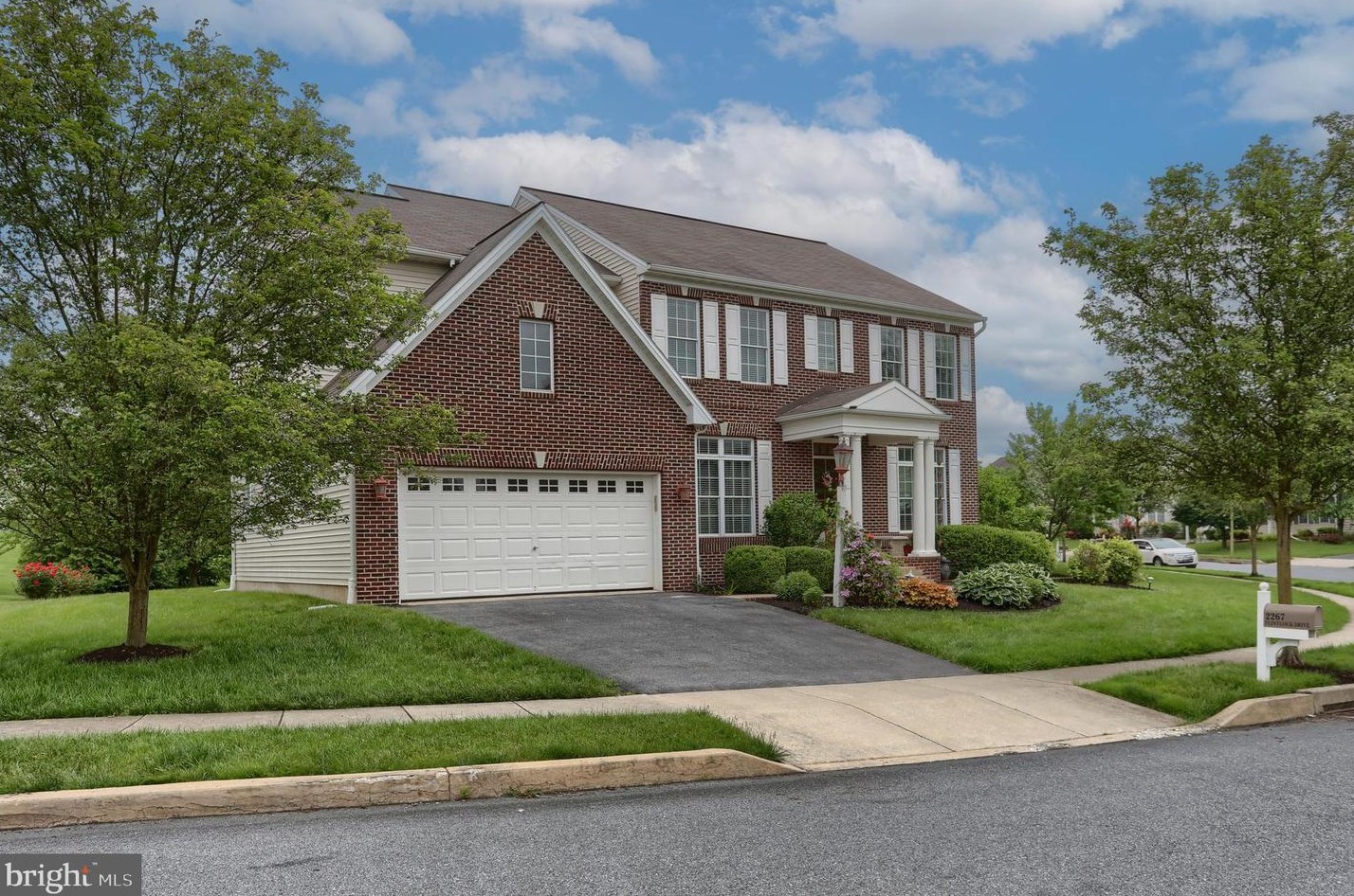 2267 Flintlock Dr, Hummelstown, PA 17036-7821