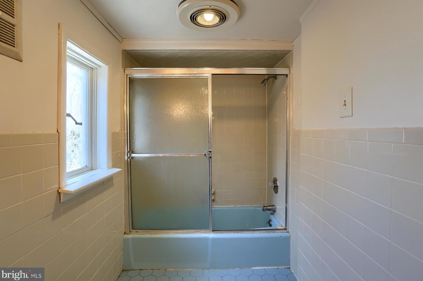 223 Locust St, Harrisburg PA  17113-2333 exterior