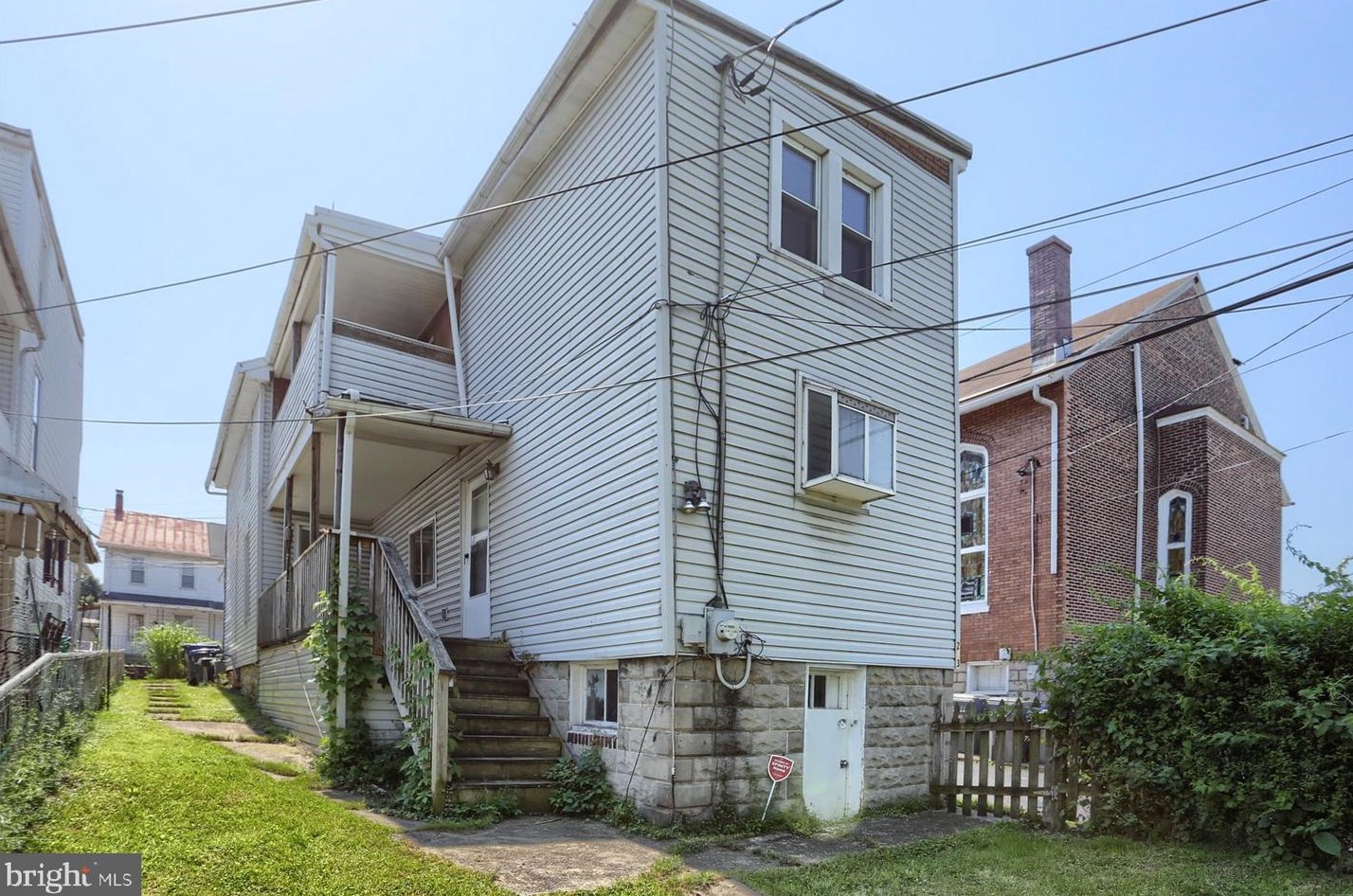 223 Locust St, Harrisburg PA  17113-2333 exterior