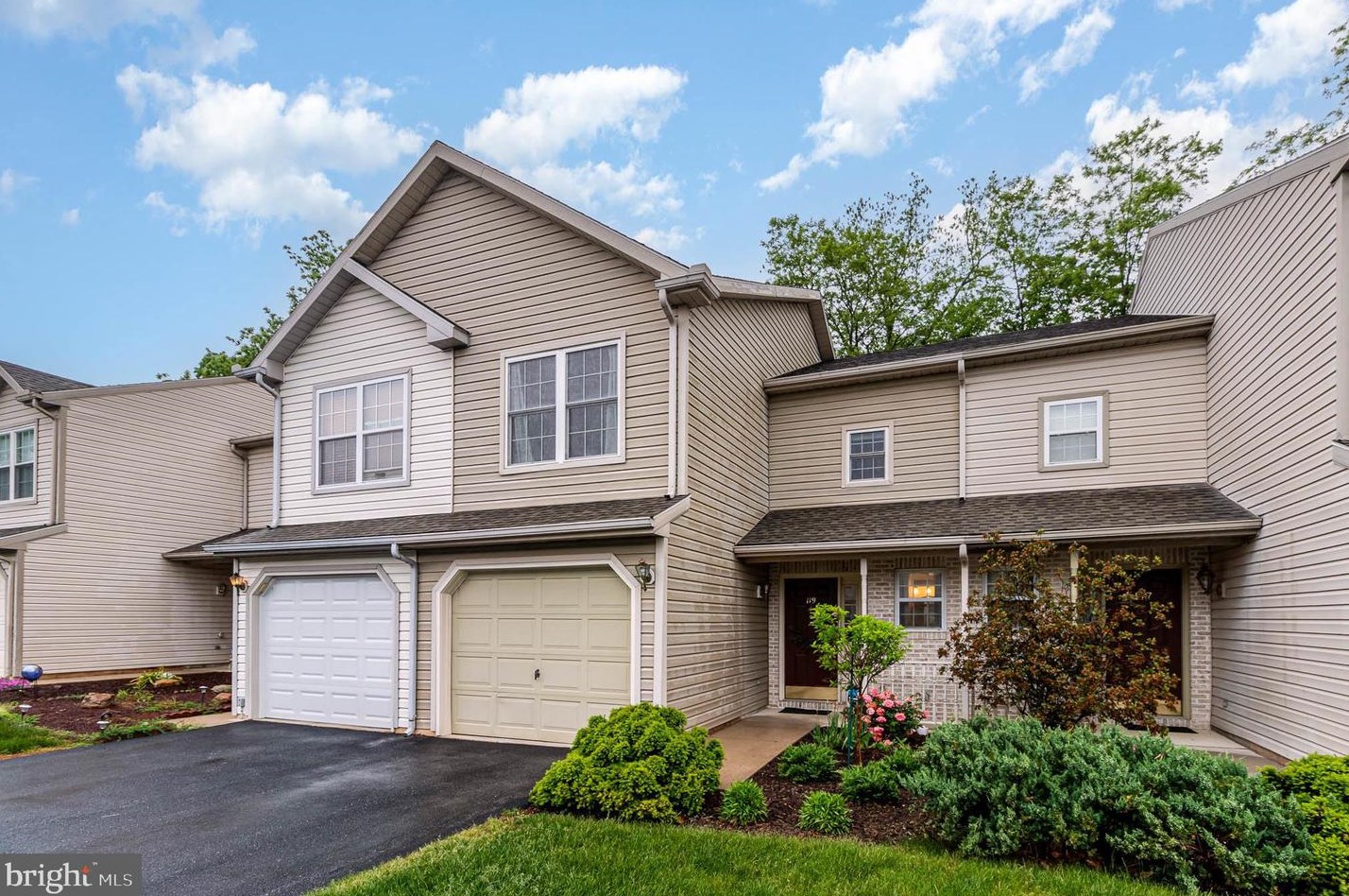 119 Hiddenwood Dr, Harrisburg, PA 17110-3915