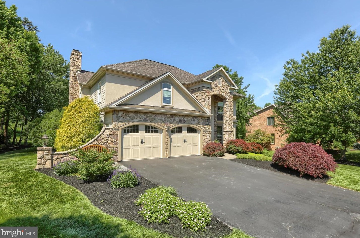 4446 Dunmore Dr, Harrisburg, PA 17112-1552