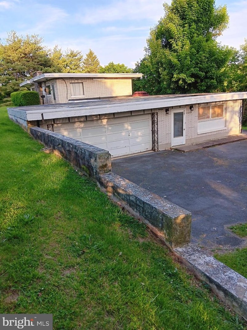 1200 Laporte St, Harrisburg, PA 17112-1738