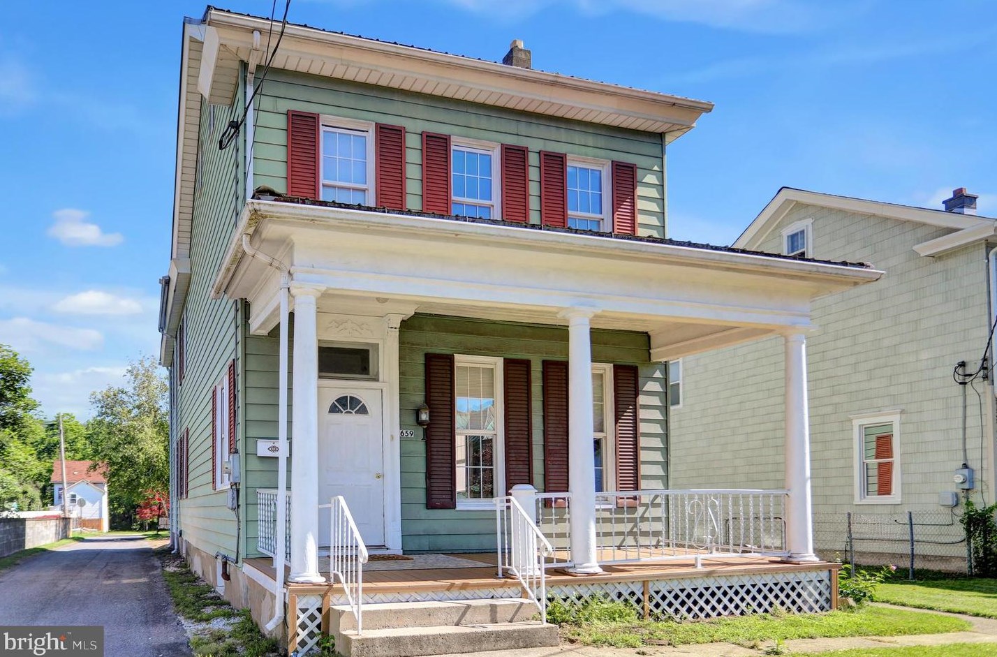 659 2nd St, Lykens, PA 17048-1304