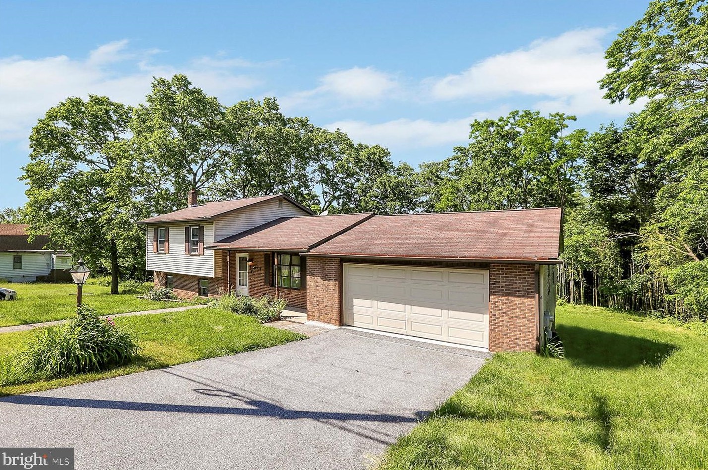 2020 Wayne Ave, Harrisburg, PA 17109