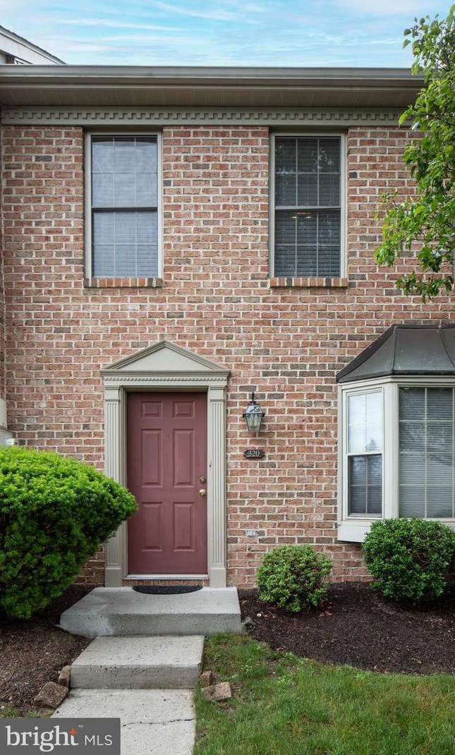 320 Woodland Vw Ct, Harrisburg PA  17110-3938 exterior