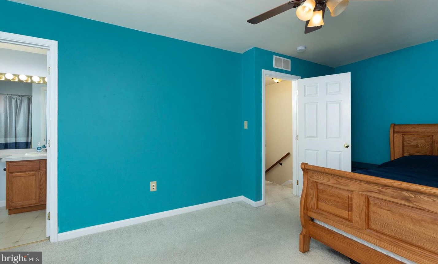 320 Woodland Vw Ct, Harrisburg PA  17110-3938 exterior