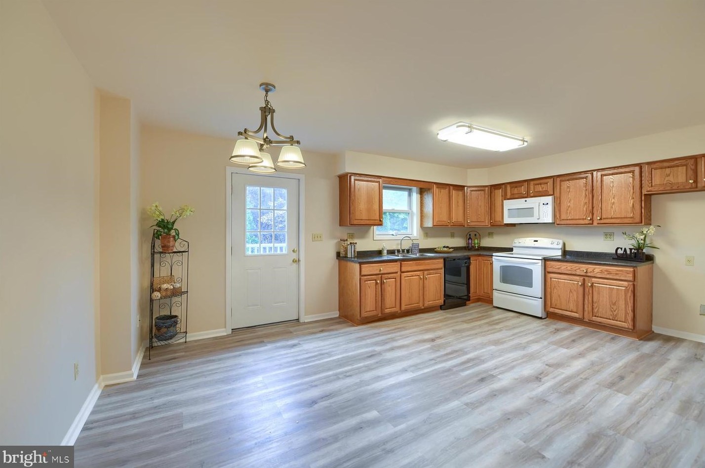 30 Wetzel St, Highspire, PA 17034
