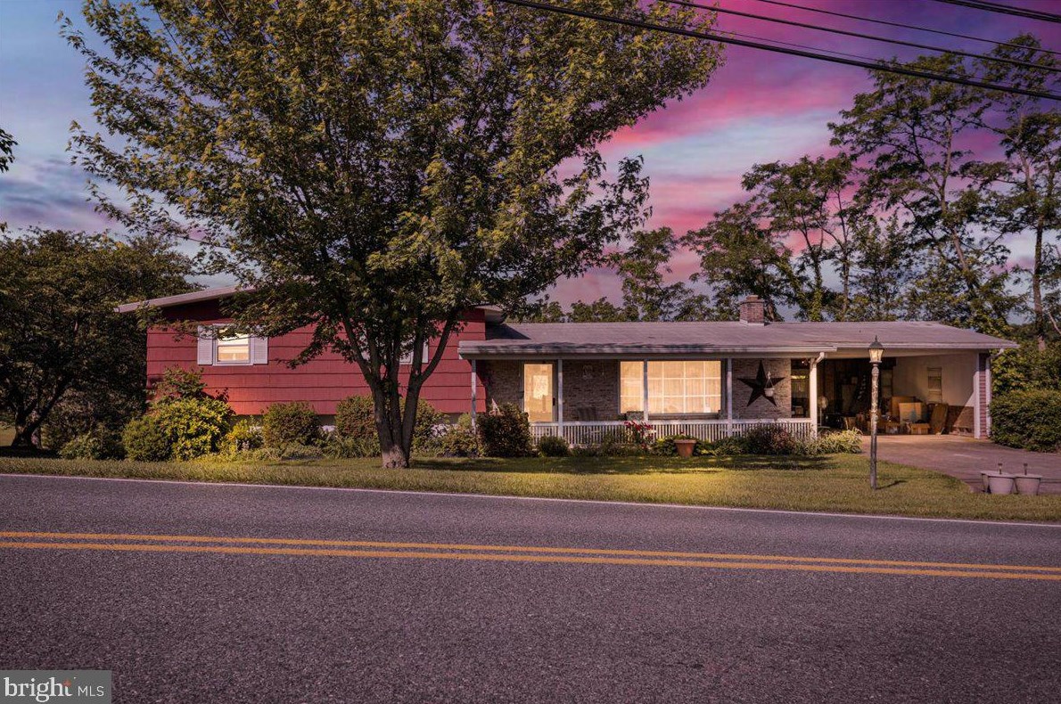 329 Gates Rd, Swatara, PA 17033-9339
