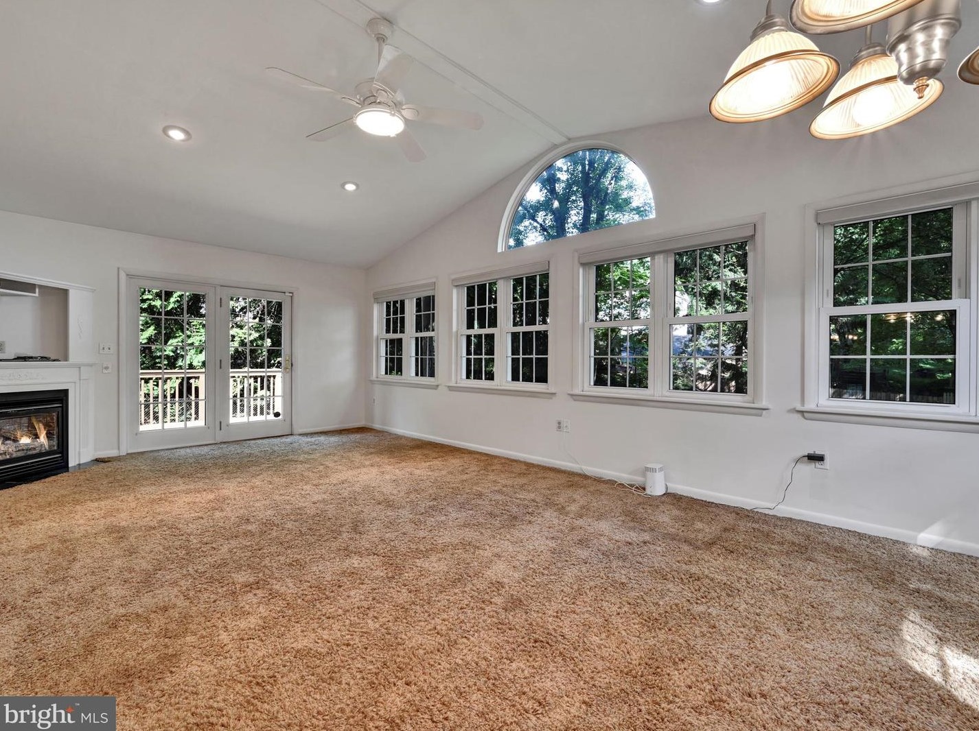 1656 Bradley Ave, Hummelstown, PA 17036-9147