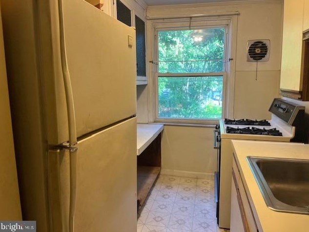 2258 Kensington St, Harrisburg PA  17104-2013 exterior