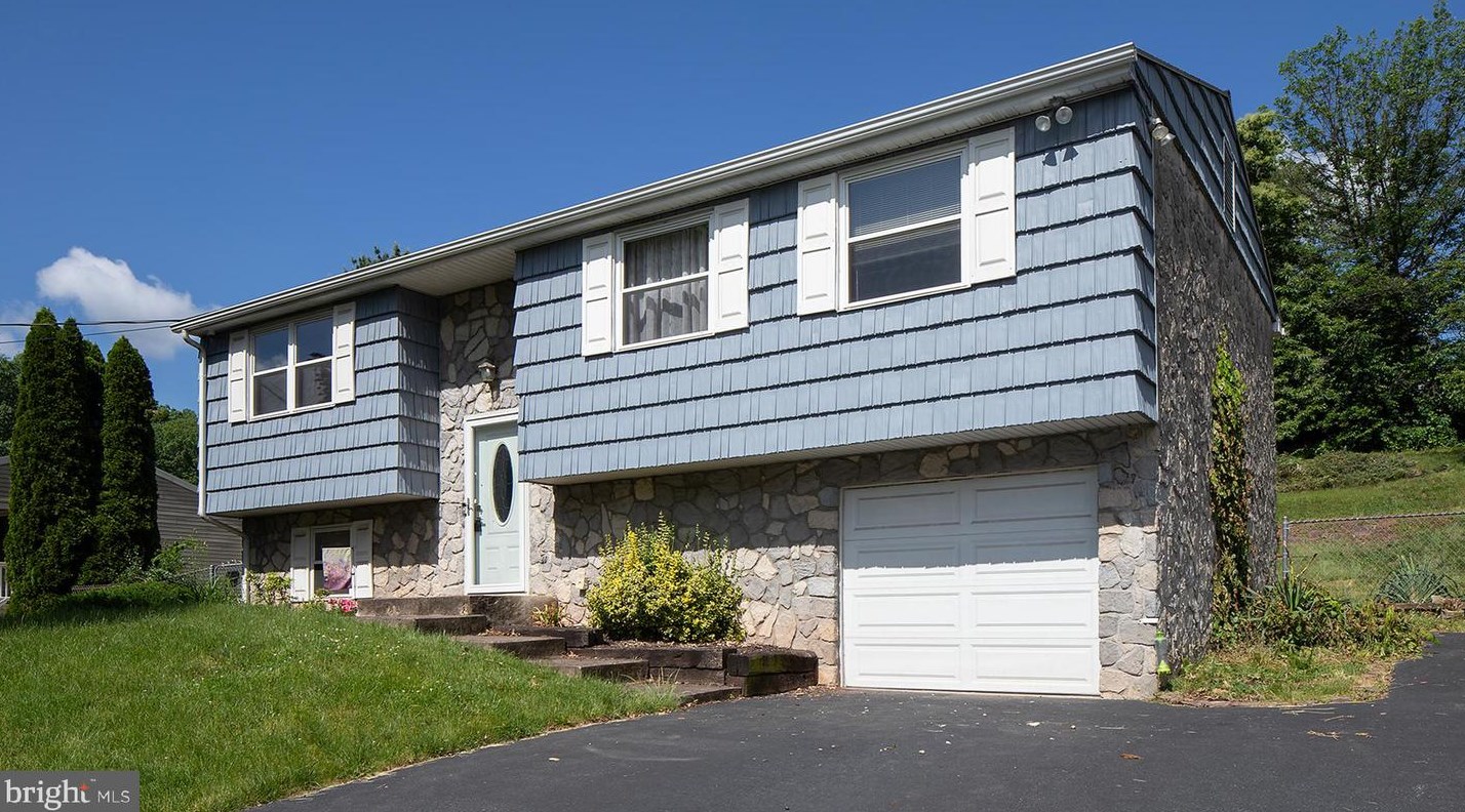 471 Lumber St, Hbg Inter Airp, PA 17057-3236
