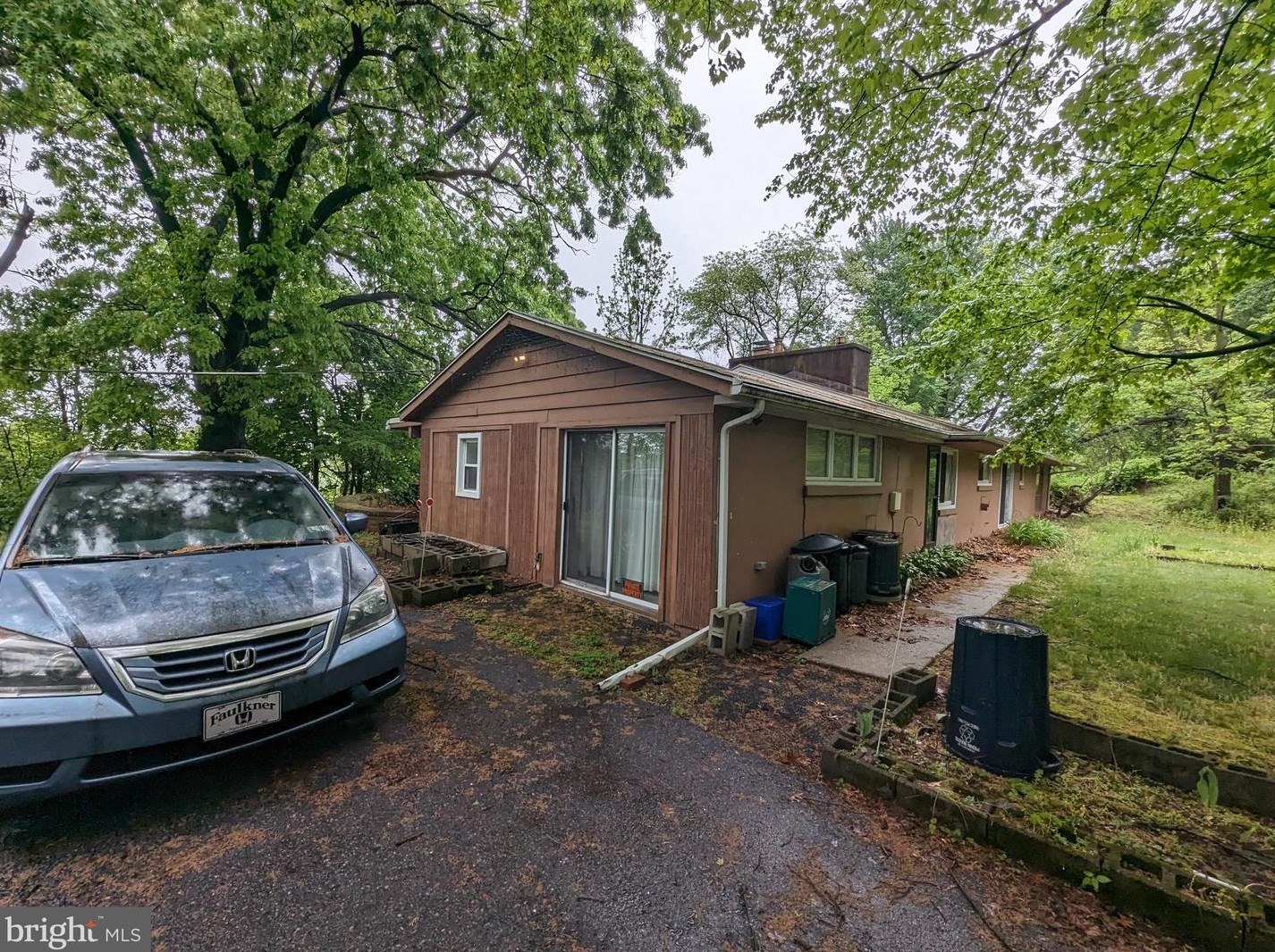 2220 Goose Valley Rd, Harrisburg, PA 17110