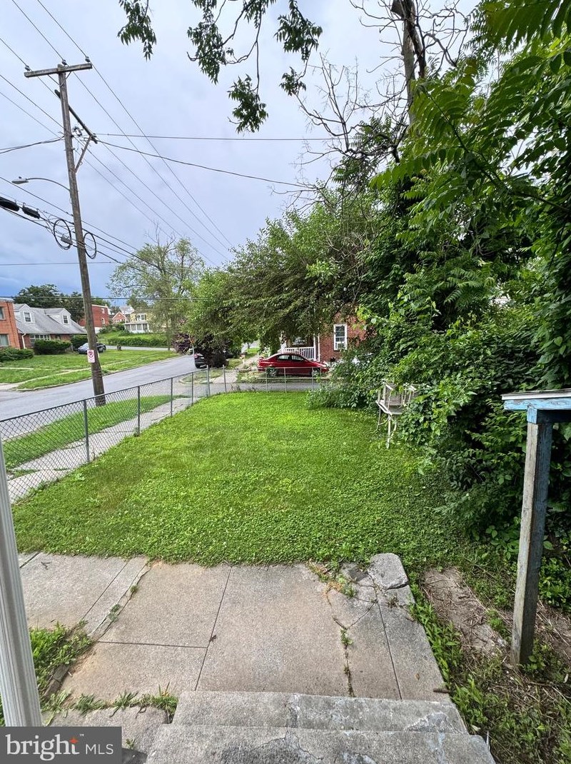 1855 Holly St, Harrisburg PA  17104-1201 exterior