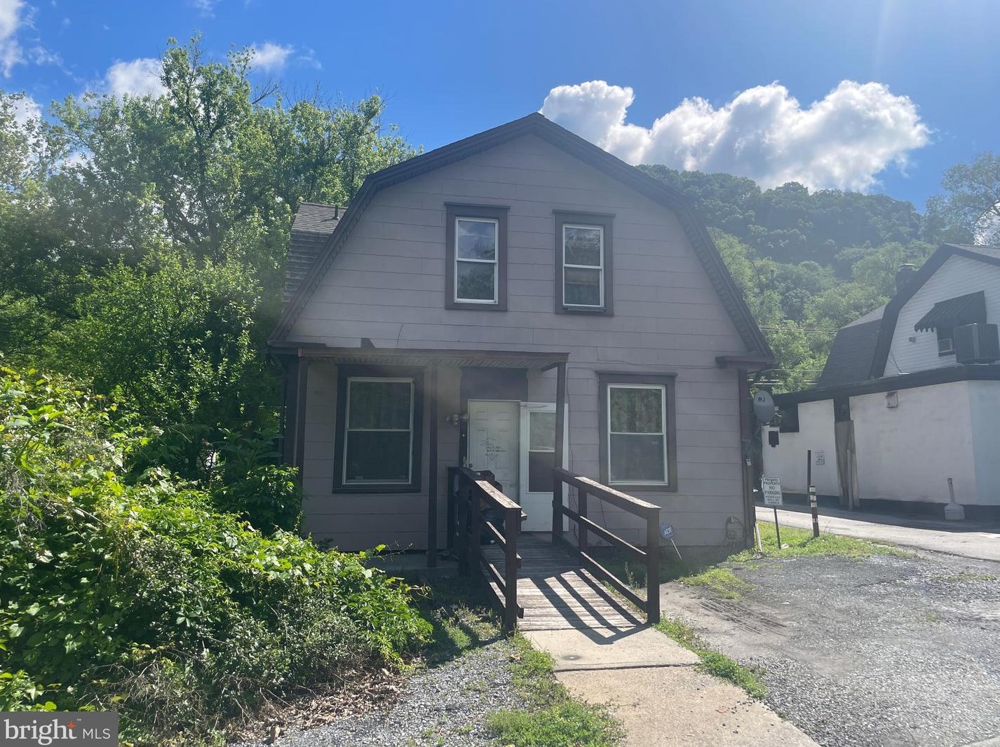 4747 Front St, Harrisburg, PA 17110-1711