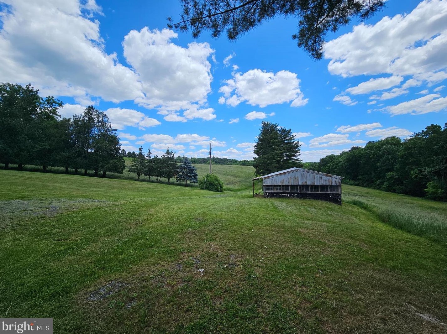 752 Nyes Rd, Hummelstown PA 17036-8688 exterior