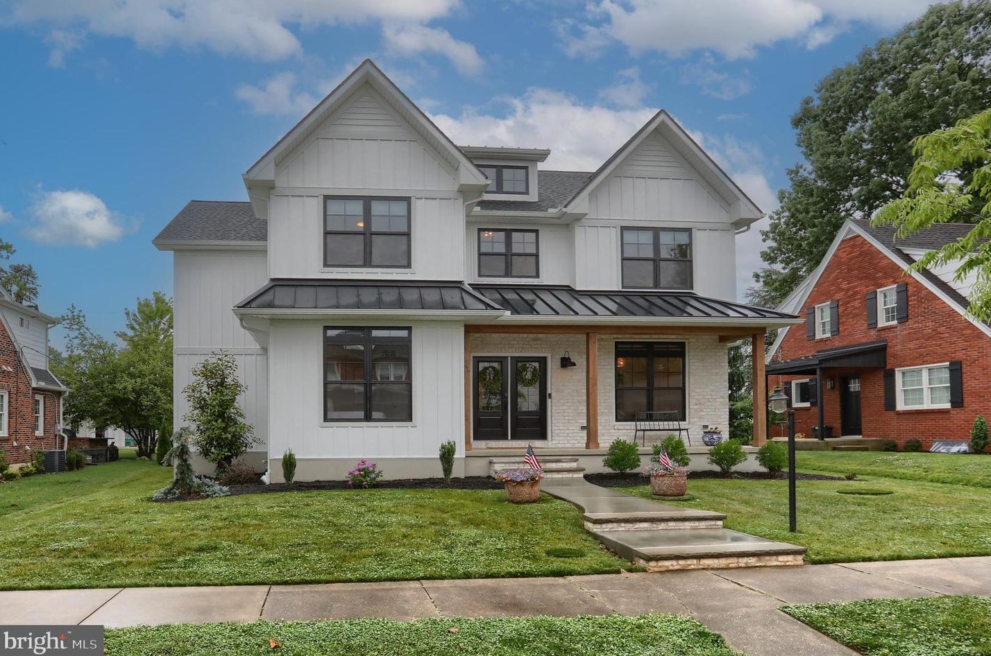 212 W Areba Ave, Swatara, PA 17033