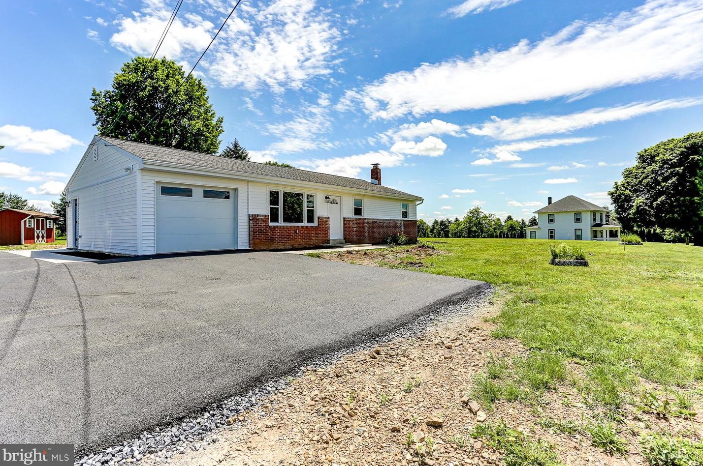 224 Hershey Rd, Hummelstown, PA 17036