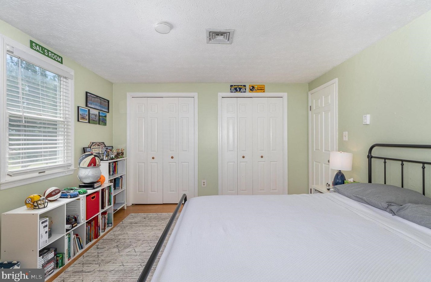 5727 Meadowbrook Dr, Harrisburg PA  17112-3138 exterior