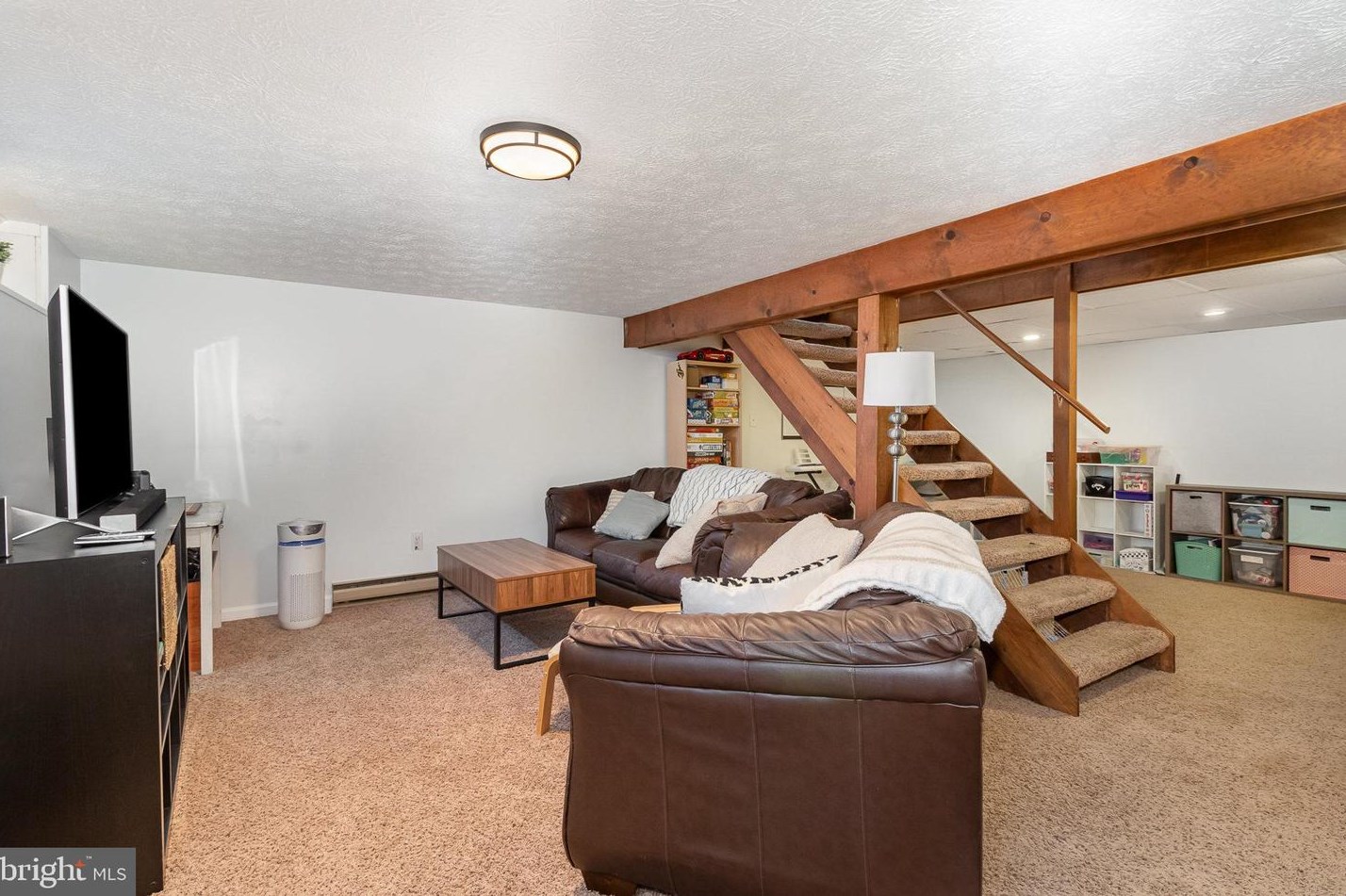 5727 Meadowbrook Dr, Harrisburg PA  17112-3138 exterior