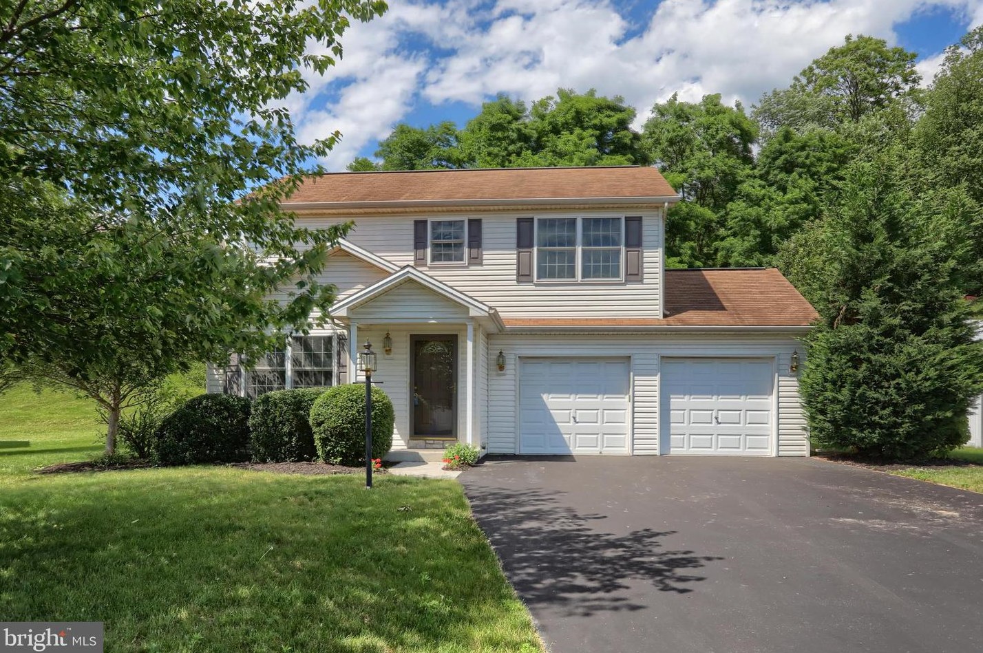 486 Princeton Rd, Harrisburg PA  17111-3561 exterior