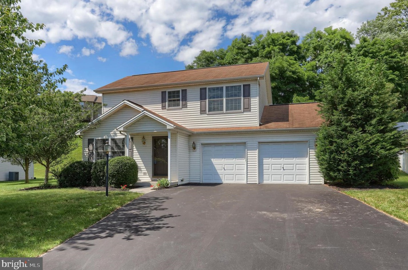 486 Princeton Rd, Harrisburg PA  17111-3561 exterior