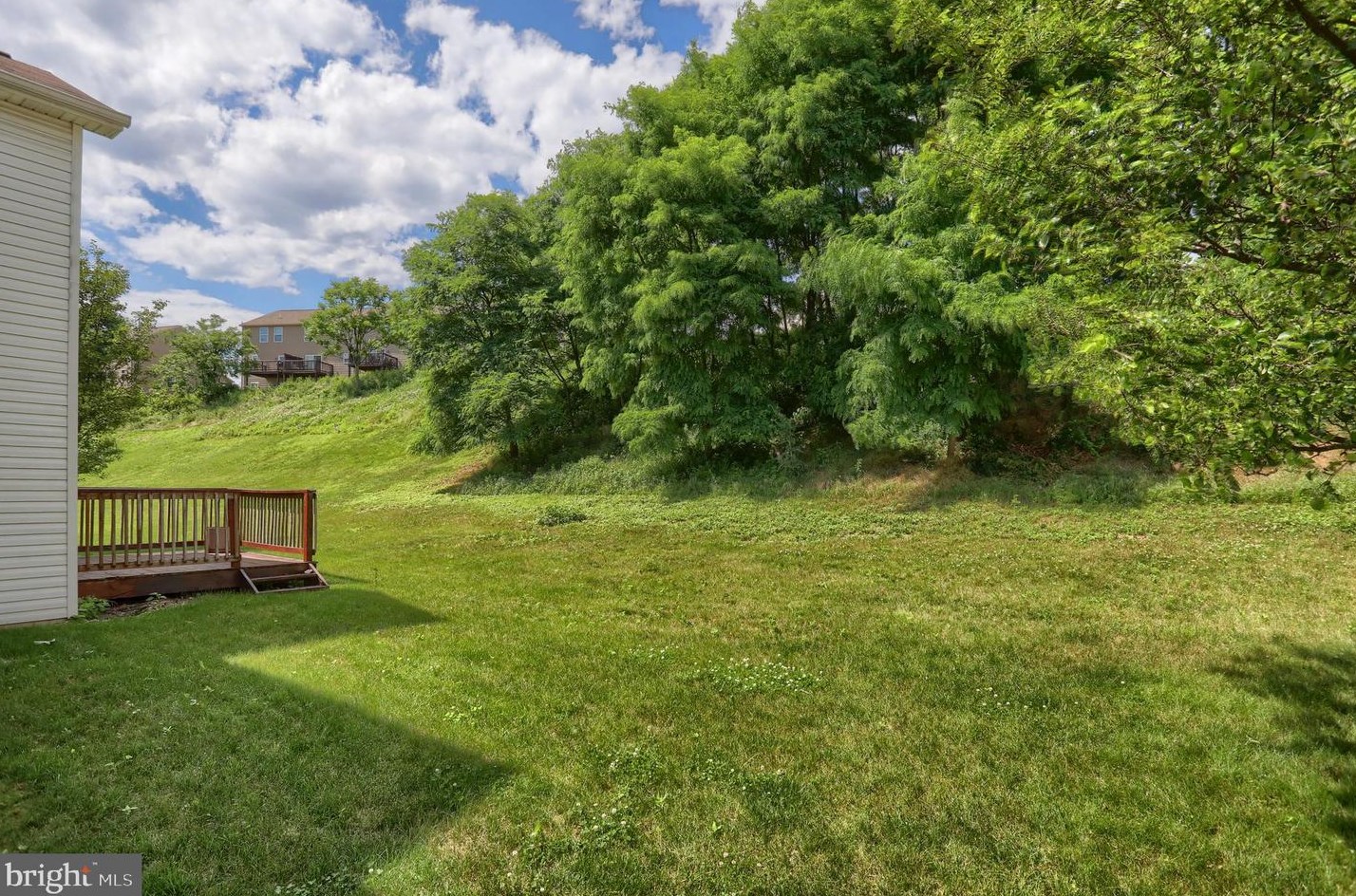 486 Princeton Rd, Harrisburg PA  17111-3561 exterior