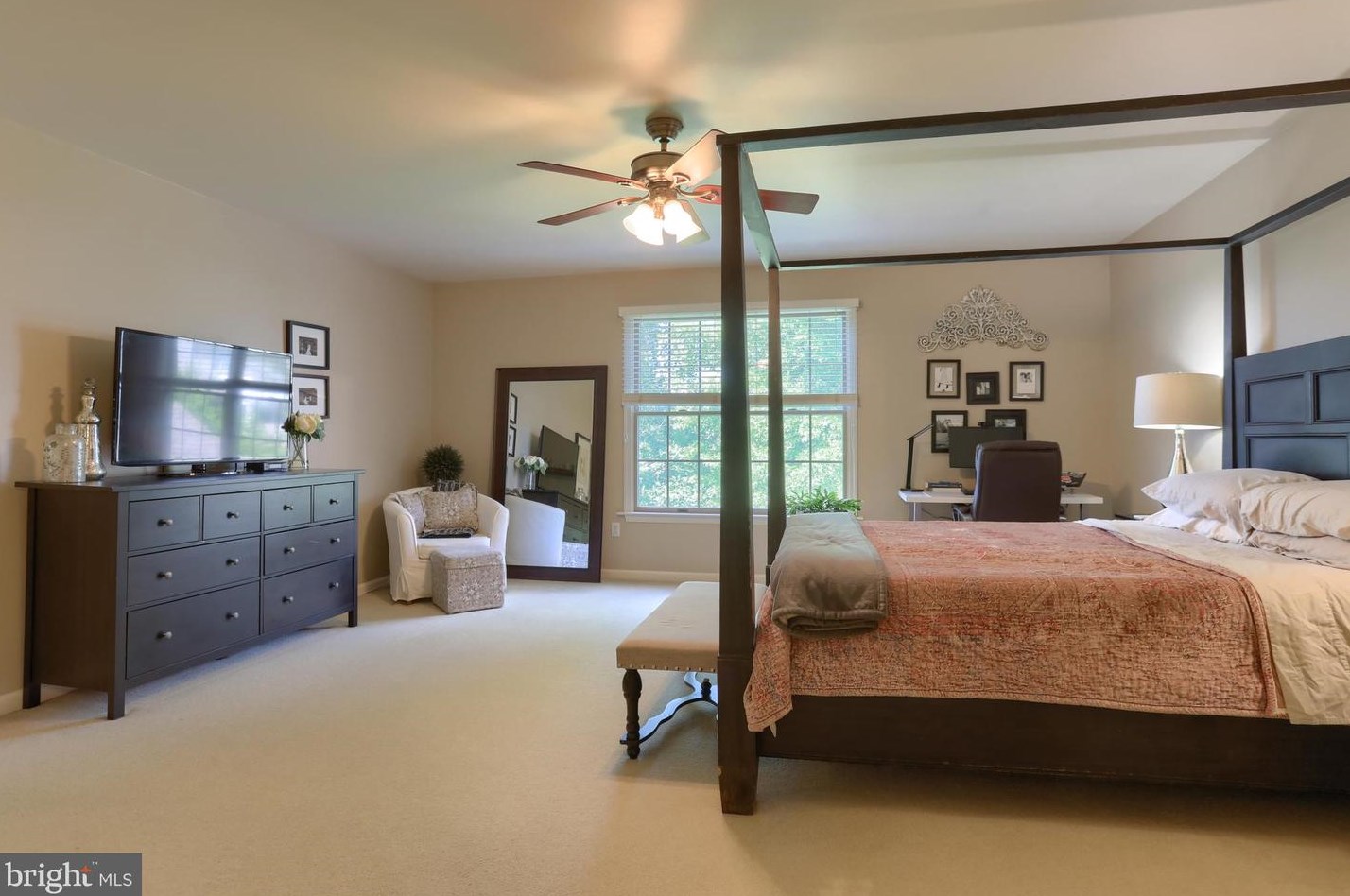 1908 Limestone Dr, Hummelstown PA 17036-7020 exterior