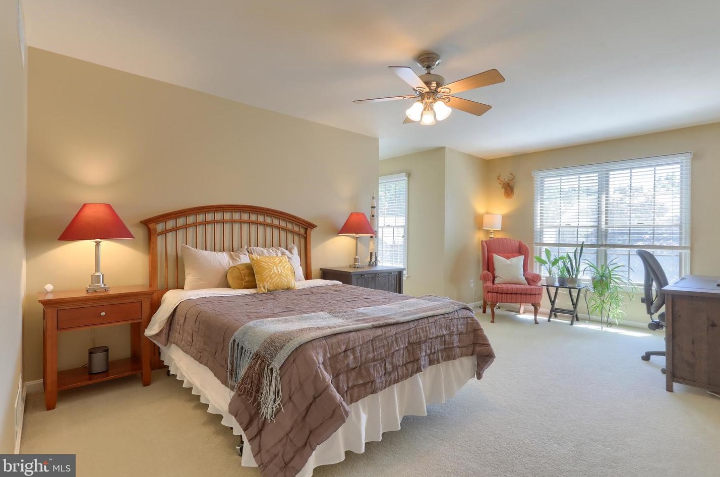 1908 Limestone Dr, Hummelstown PA 17036-7020 exterior