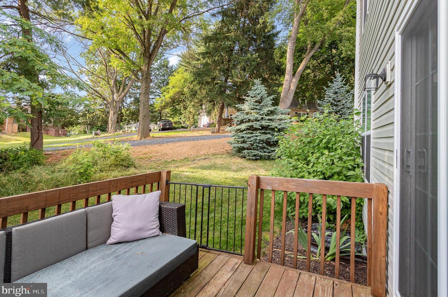 664 Winding Ln, Harrisburg PA  17111-2338 exterior