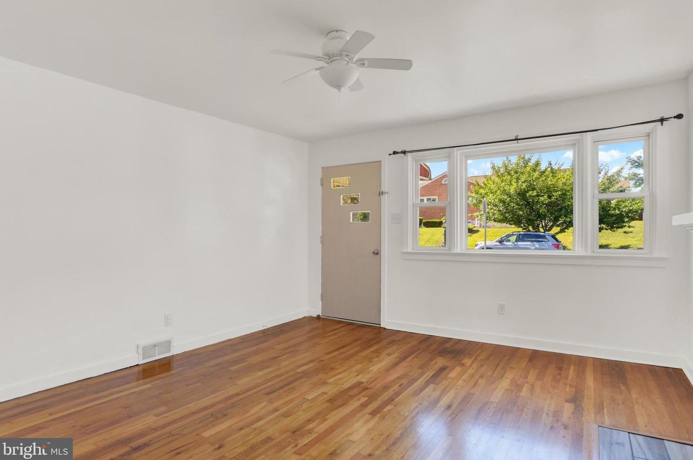 5003 Utah Ave, Harrisburg, PA 17109