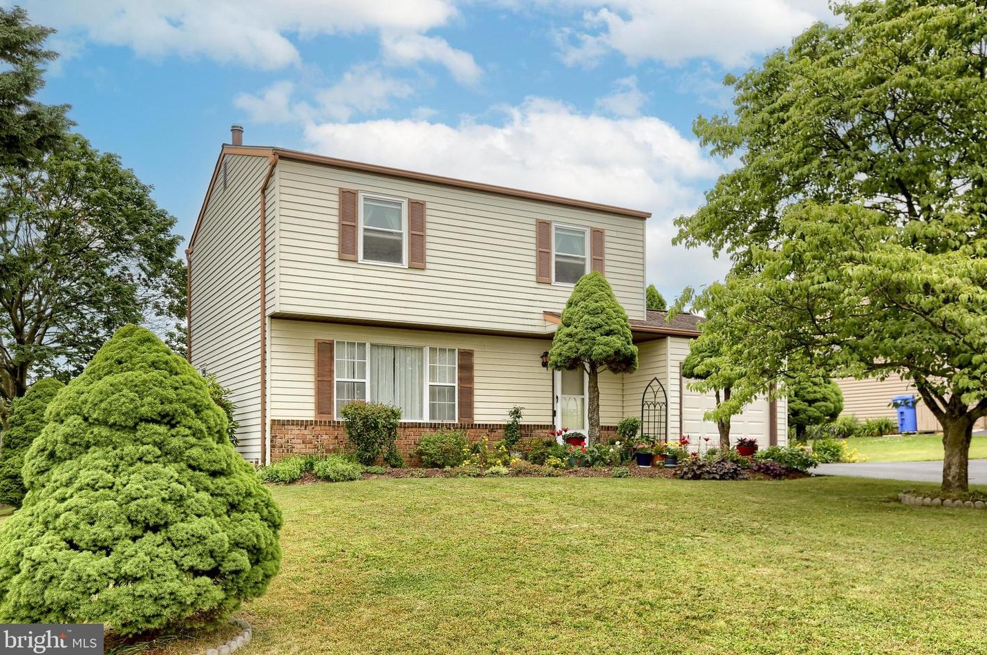 374 Hivner Rd, Harrisburg, PA 17111-5662