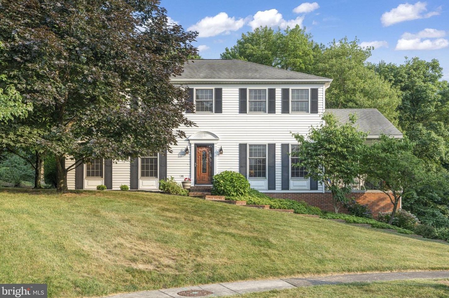 3700 Woodridge Dr, Harrisburg, PA 17110