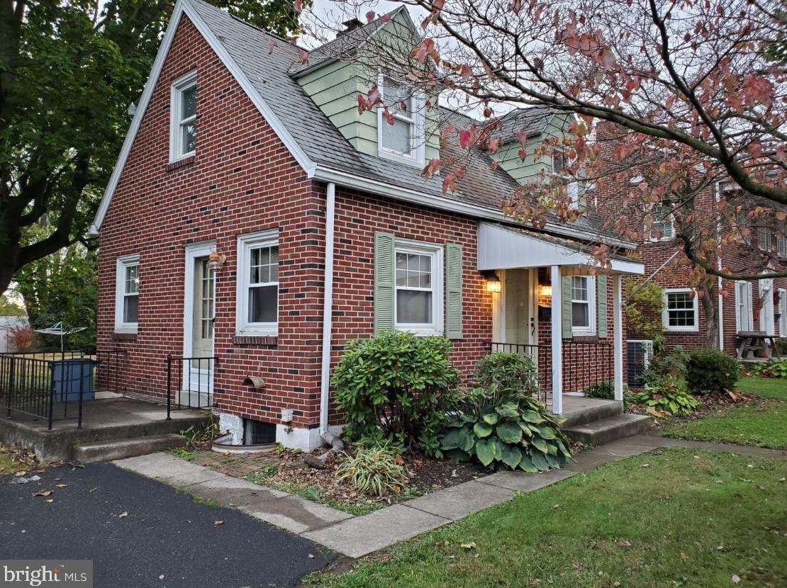 620 High St, Hummelstown PA  17036-1907 exterior