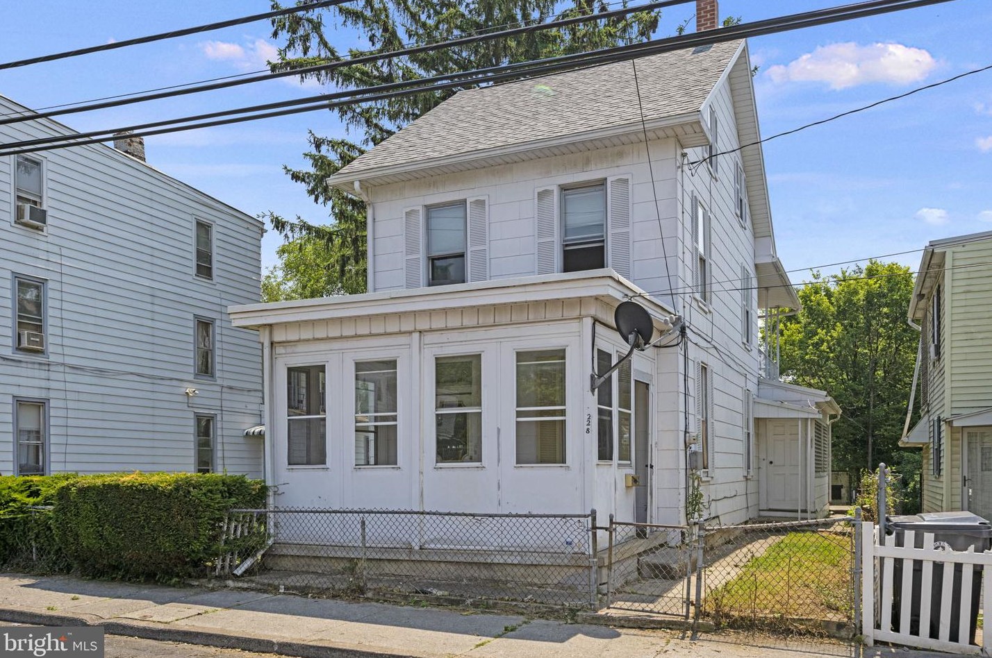 228 Lincoln St, Harrisburg, PA 17113