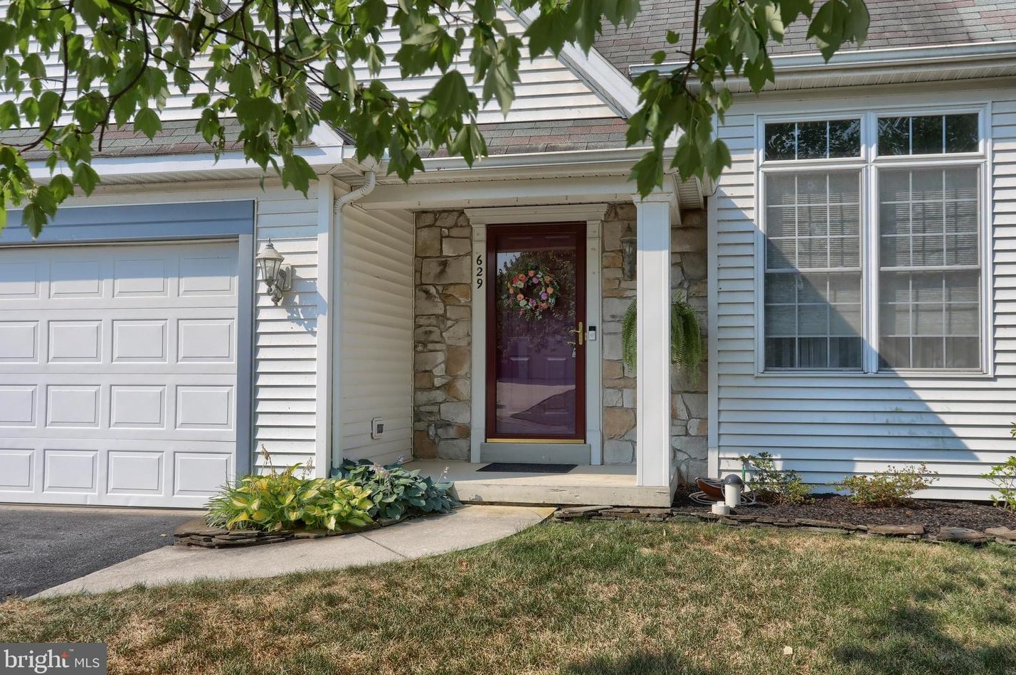 629 Stover Ct, Hummelstown, PA 17036