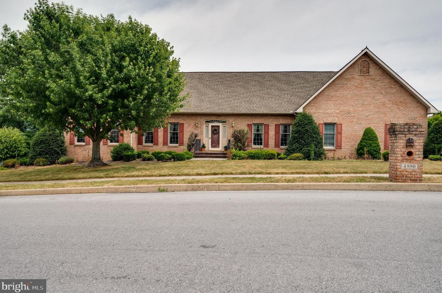 4990 Farmington Rd, Harrisburg, PA 17112