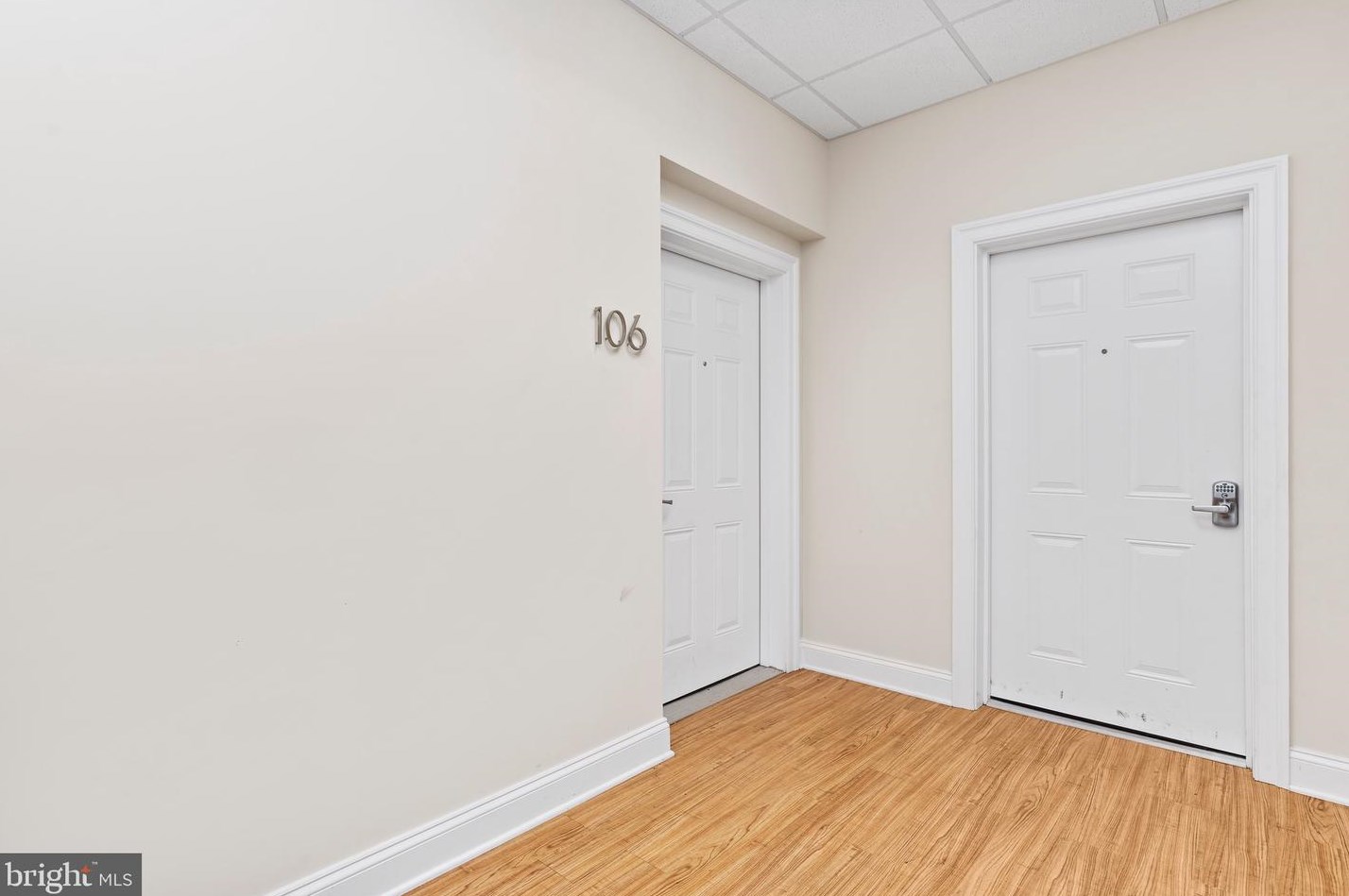 106 High Pointe Dr, Hummelstown, PA 17036