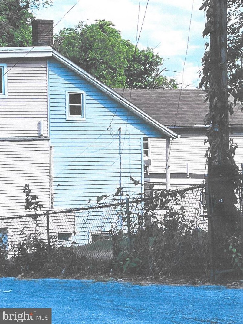 117 Lincoln St, Harrisburg, PA 17113