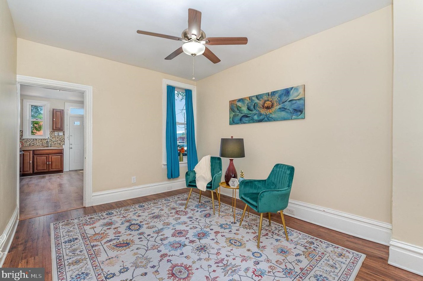 652 Emerald St, Harrisburg PA  17110-2432 exterior