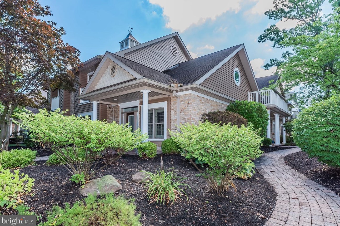165 High Pointe Dr, Hummelstown, PA 17036