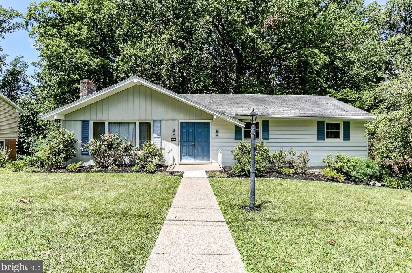 1399 Bradley Ave, Hummelstown, PA 17036