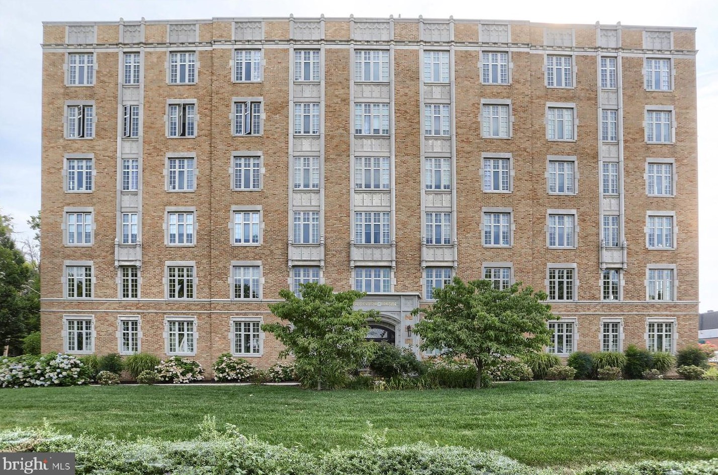 1525 N Front St, Harrisburg, PA 17102