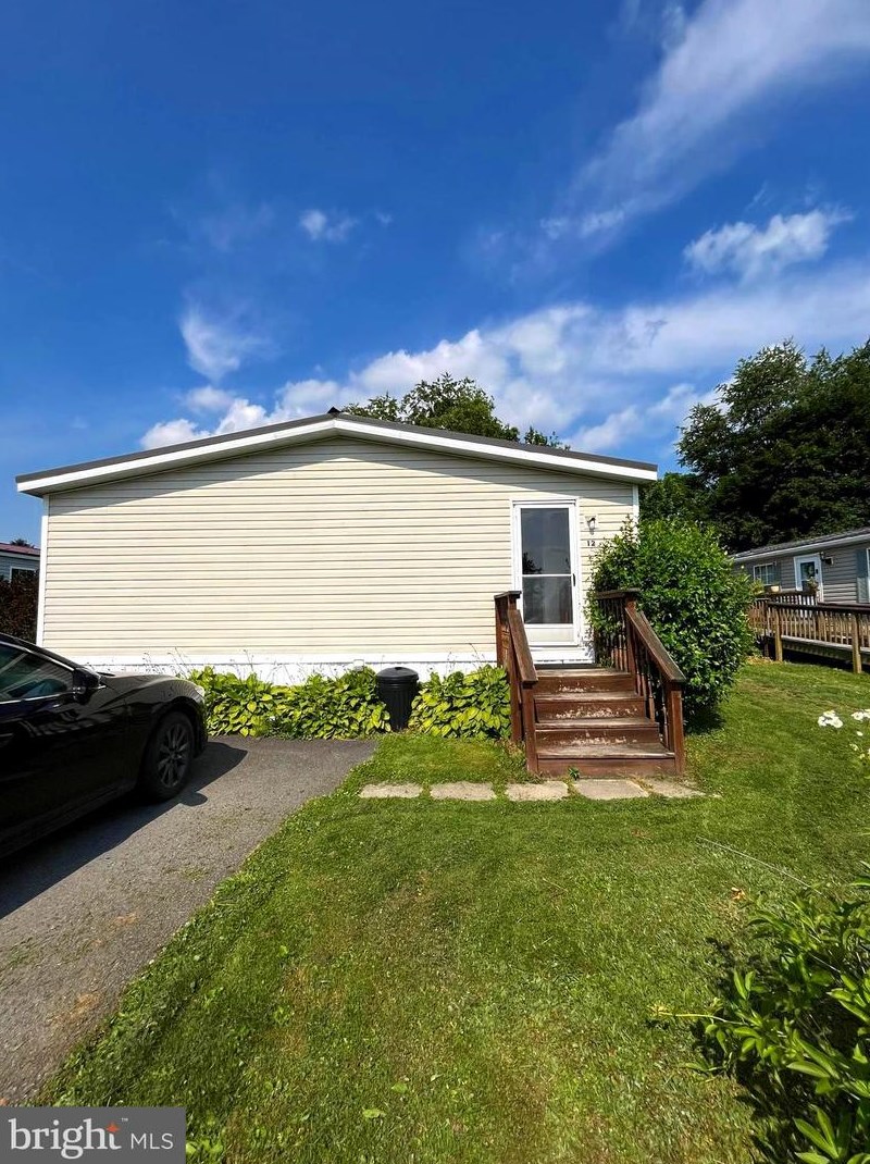 12 Junction Rd, Lenkerville, PA 17061