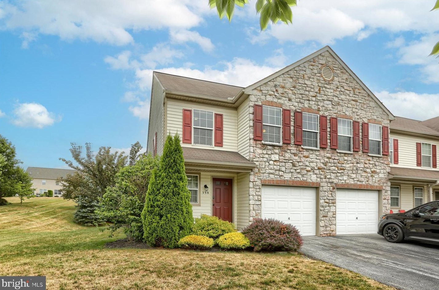 338 Buckley Dr, Harrisburg, PA 17112