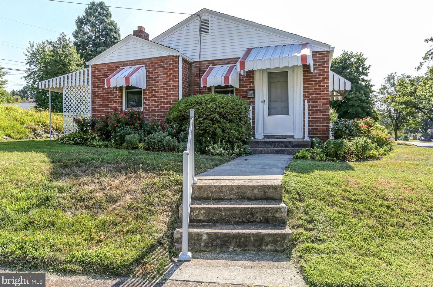 3780 Montour St, Harrisburg, PA 17111