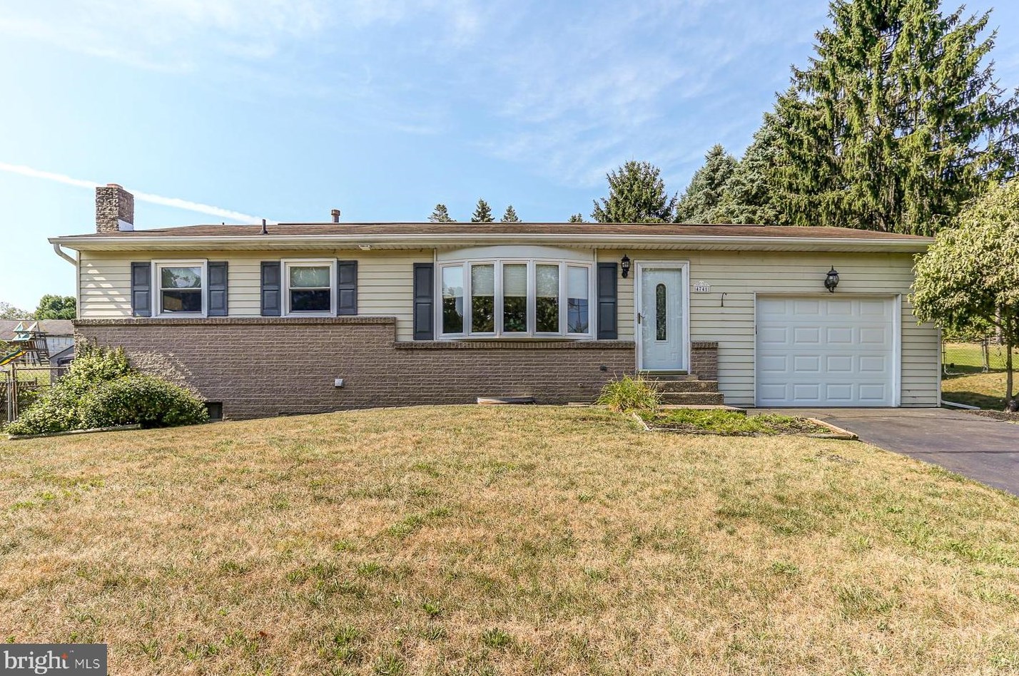 4741 Lawntara St, Harrisburg, PA 17111