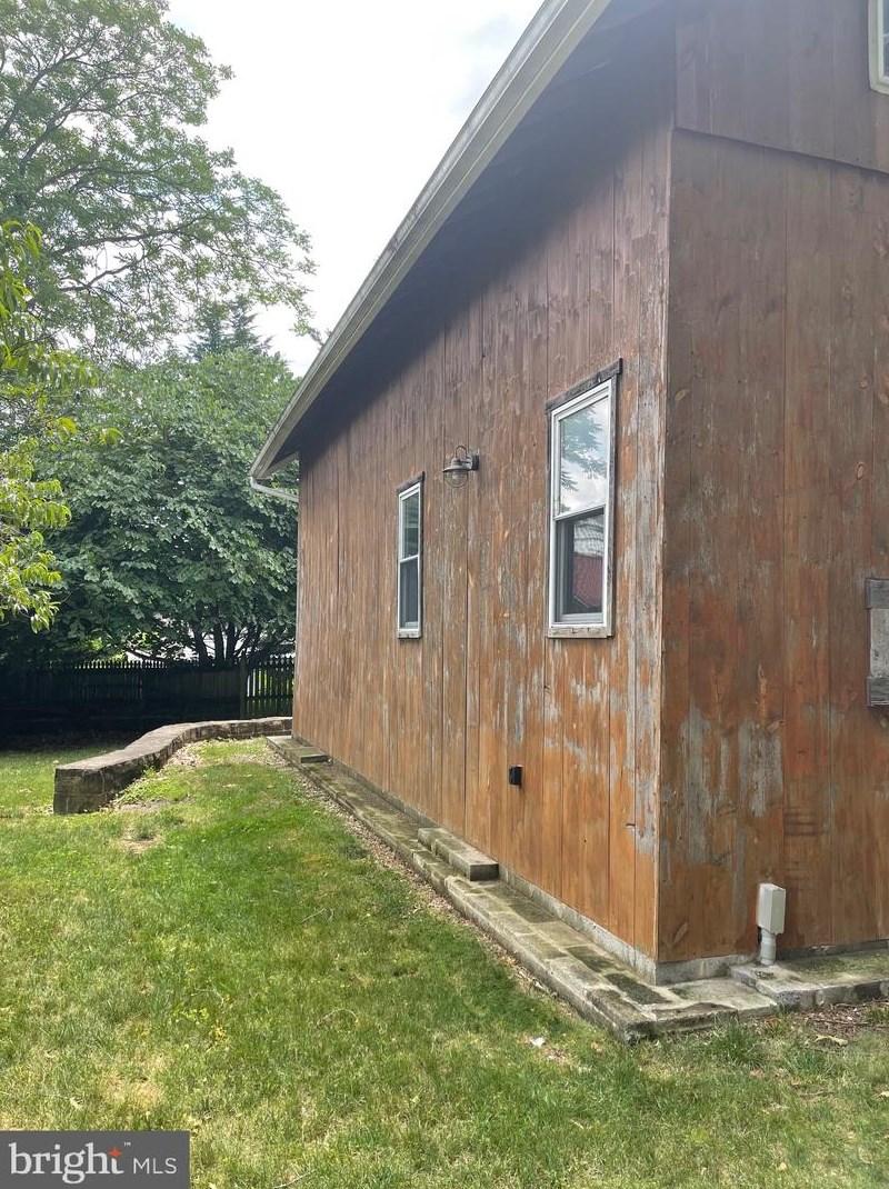 410 Main St, Hummelstown PA  17036-1862 exterior